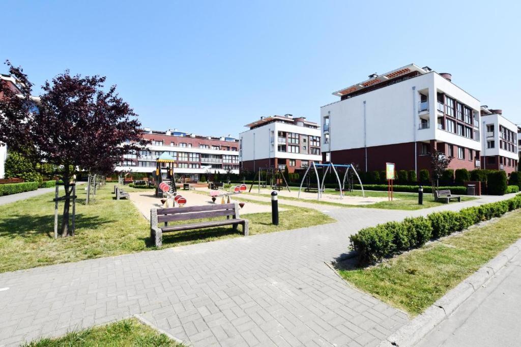 Ferienwohnung Sun 7 - Osiedle Jantar Kolberg Exterior foto